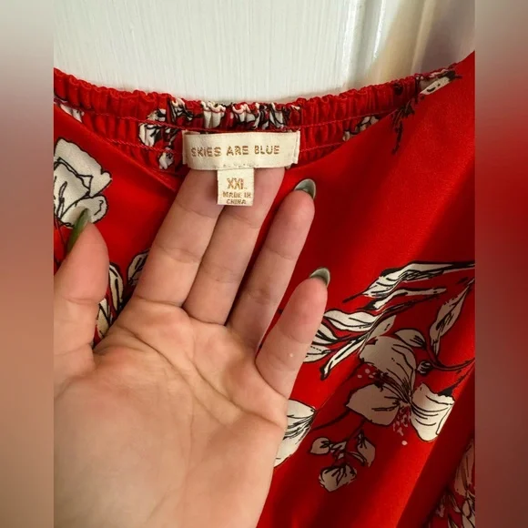 Red floral jumpsuit - Picture 3 of 4